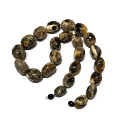 Unikatowe korale z bursztynu