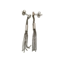 Efektowne długie kolczyki