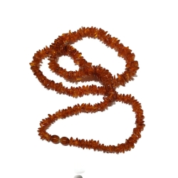 Naszyjnik z drobnych brązowych bursztynów