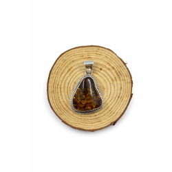 Srebrny wisiorek z naturalnego bursztynu