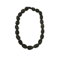 Korale z czarnego matowego bursztynu