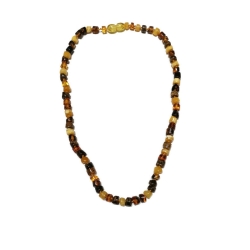 Naszyjnik z wielokorowego bursztynu
